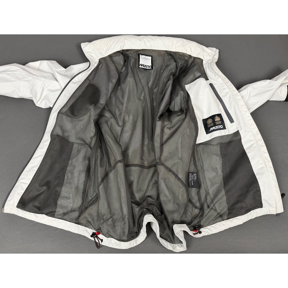 Musto BR1 Sailing Jacket Mens L Off-White Vintage J/111 Wind Czar Crew - Picture 4 of 11